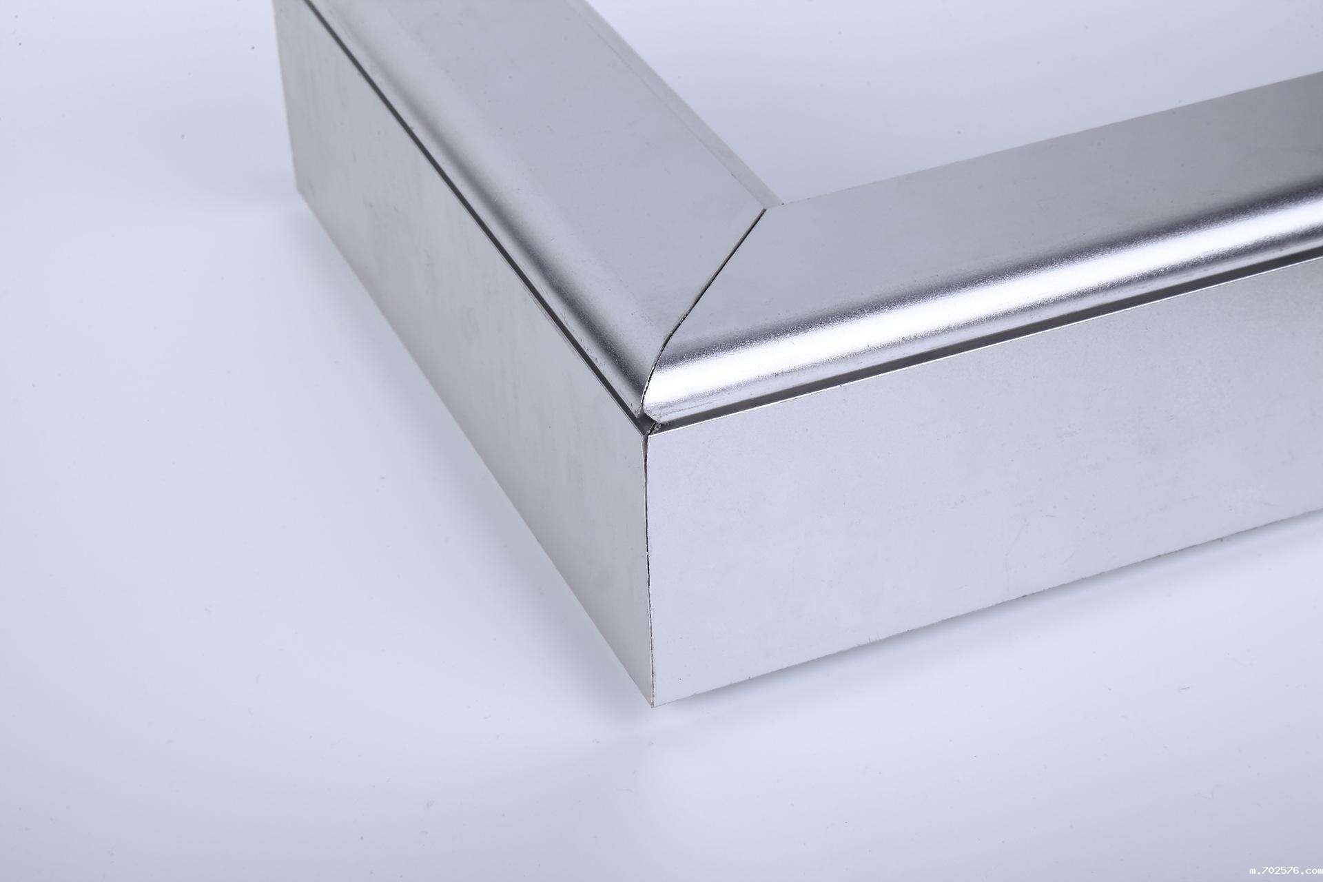 俄铝首季经常性纯利3亿美元