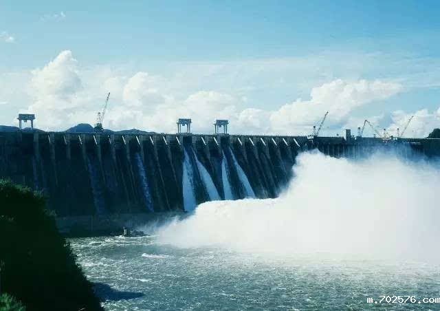 国家发改委推降低一般工商业电价组合拳：调降重大水利基金等